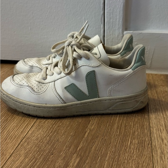 Veja White Sneakers with Mint Green V Detail - Picture 3 of 3